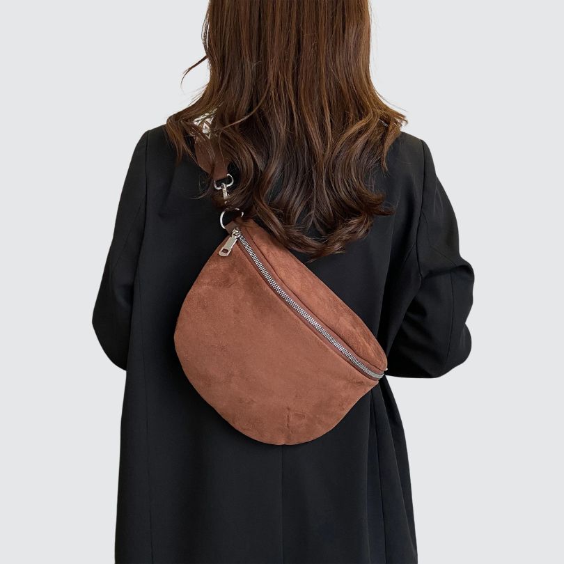 élegant sac banane daim