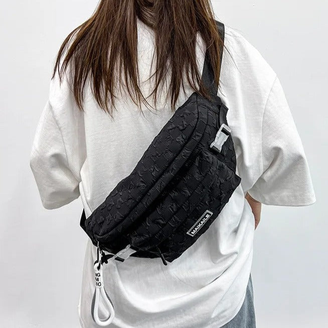 sac spacieux motif damier