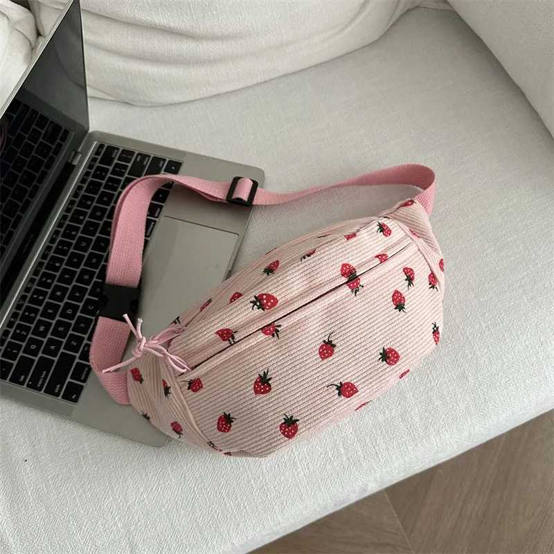 sac banane univers en velours côtelé fruit fraise