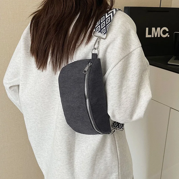 sac banane tendance velours côtelé
