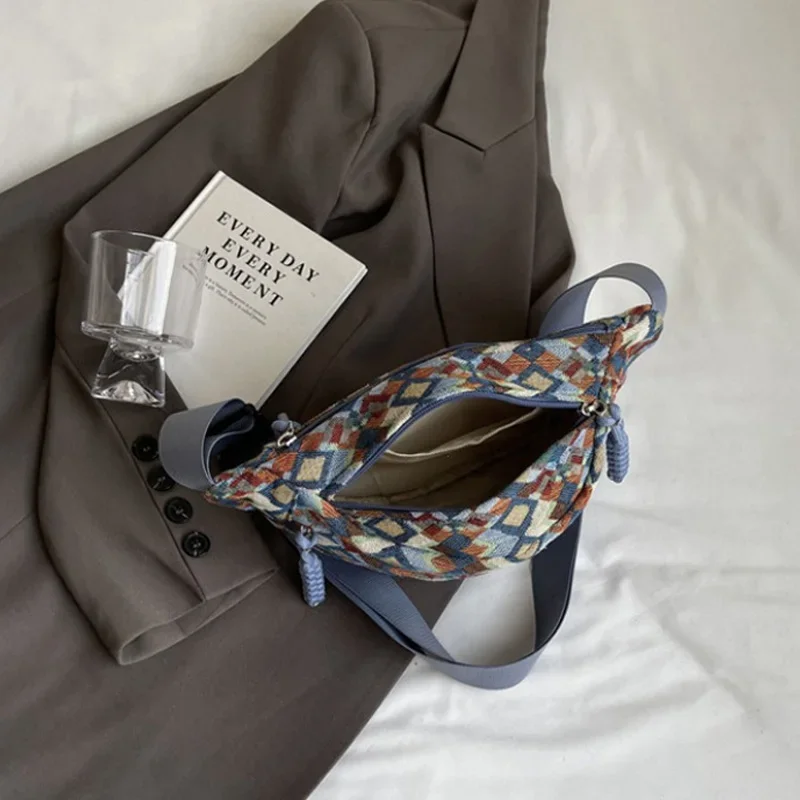 sac banane univers velours côtelé avec motif carreaux