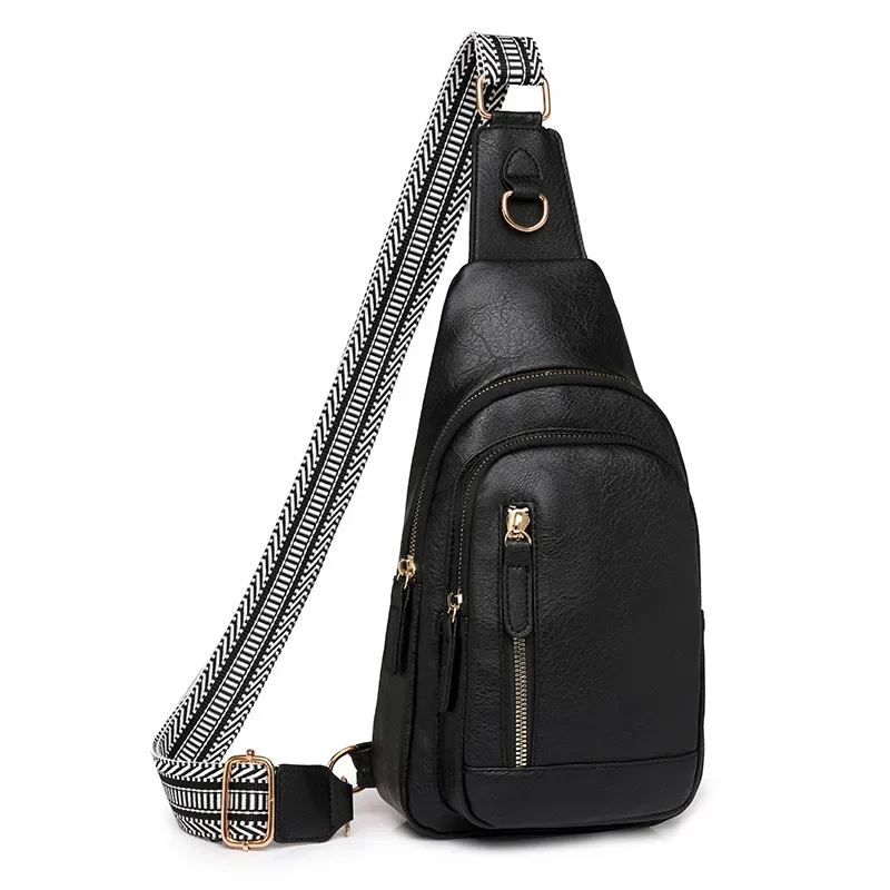 sac de poitrine femme chic porté