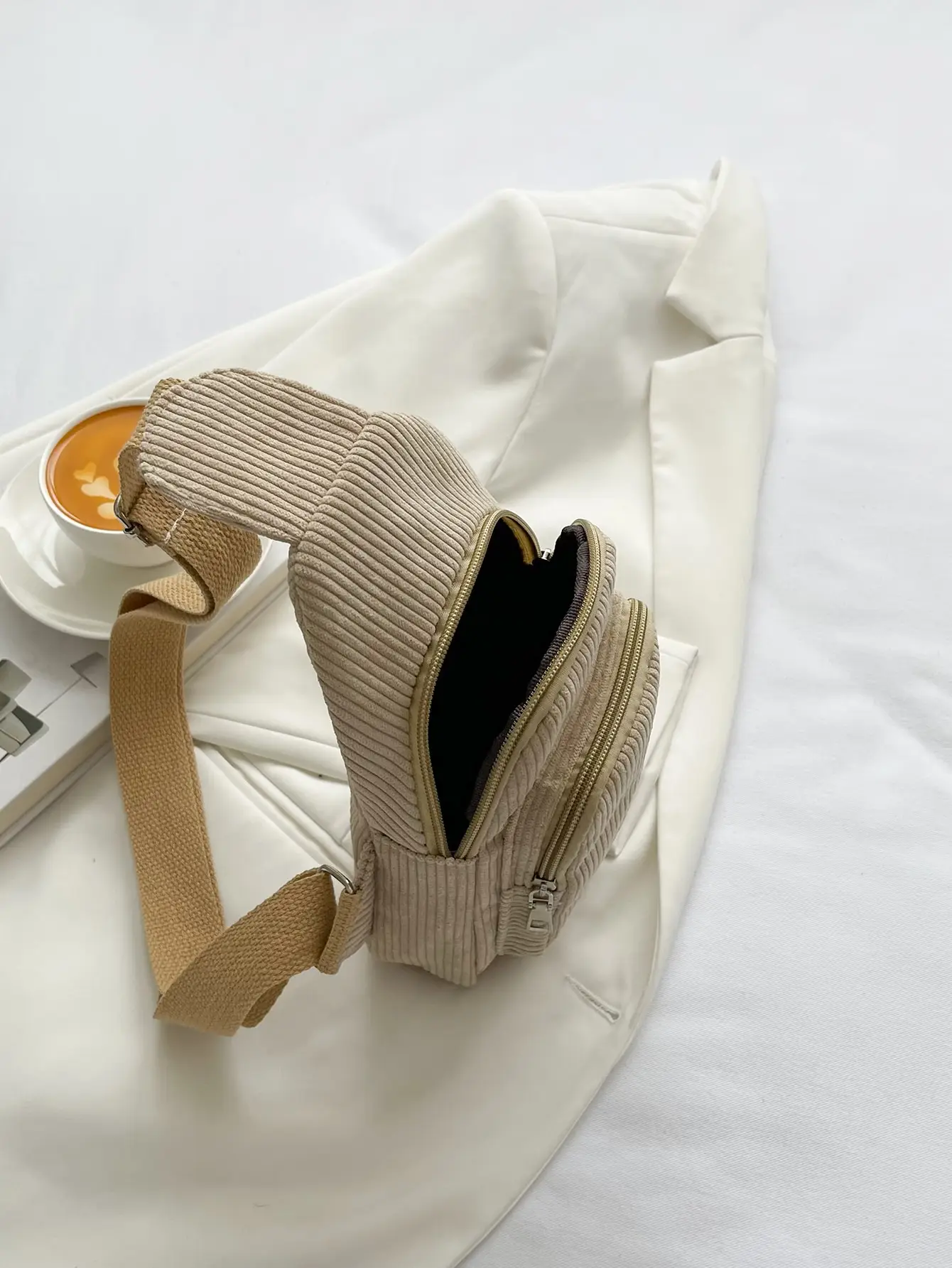 sac de poitrine en velours côtelé pour femme élégant